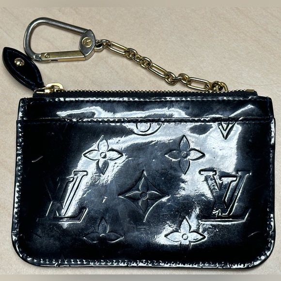 WOW POSHMARK - XL Authentic Louis Vuitton Patent Leather Monogram Wallet - Picture 7 of 16